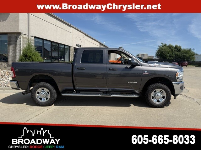 2019 Ram 2500 Tradesman photo 4