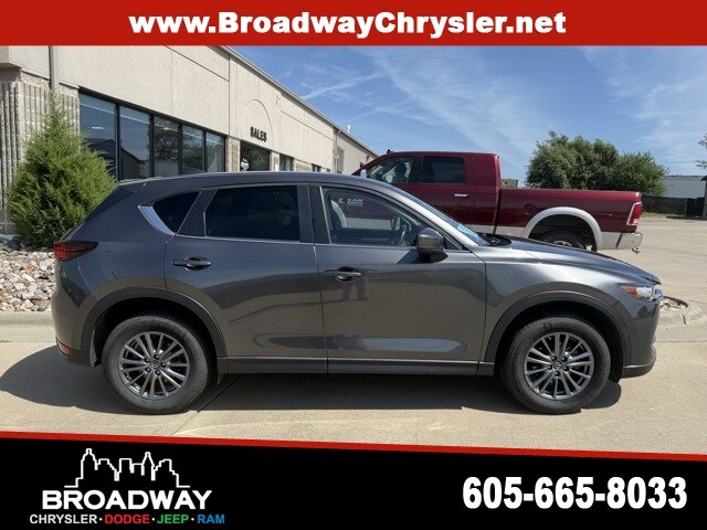 2017 Mazda CX-5 Touring photo 4
