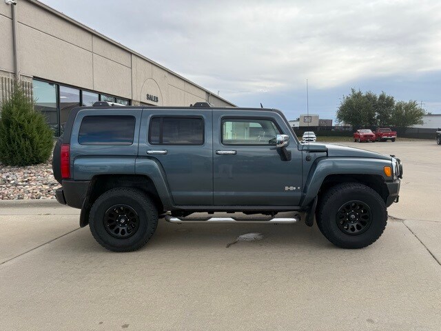 2006 Hummer H3 1/2 Ton photo 3