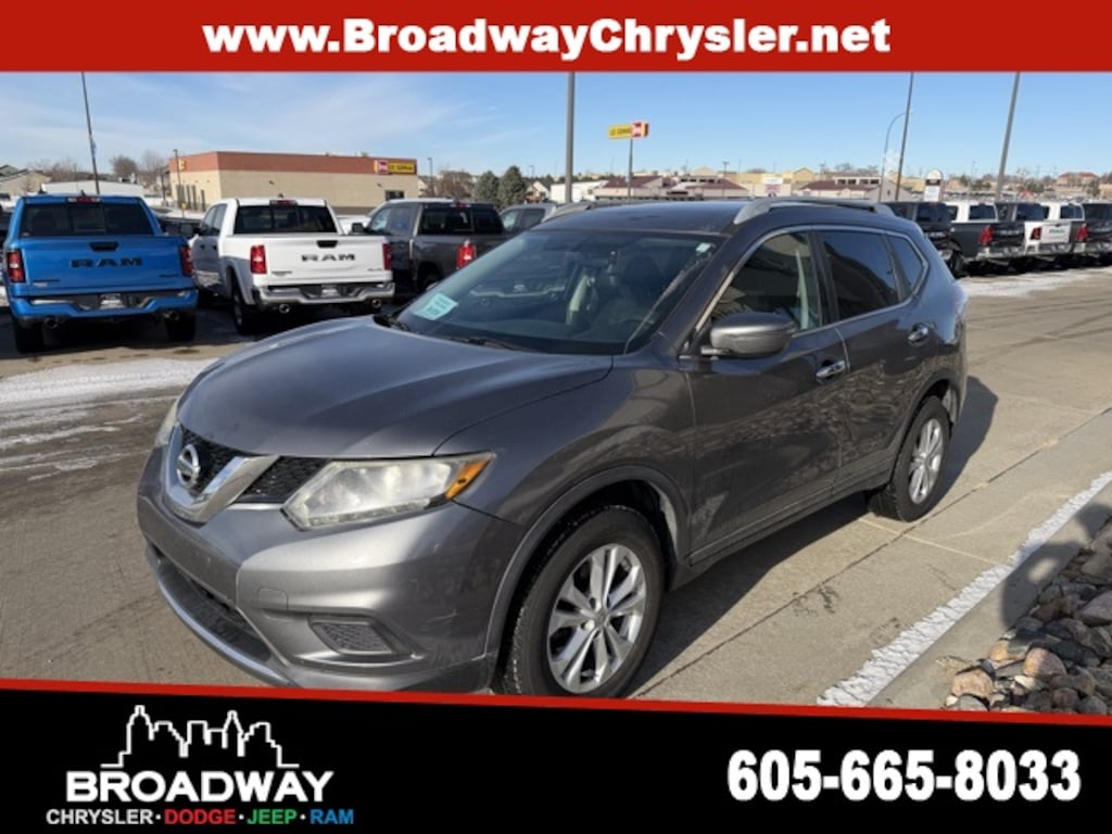 Used 2016 Nissan Rogue SV SUV