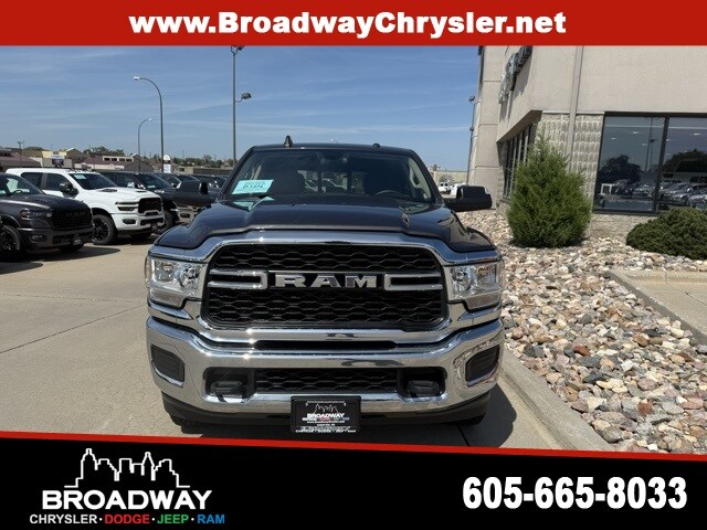 2019 Ram 2500 Tradesman photo 2