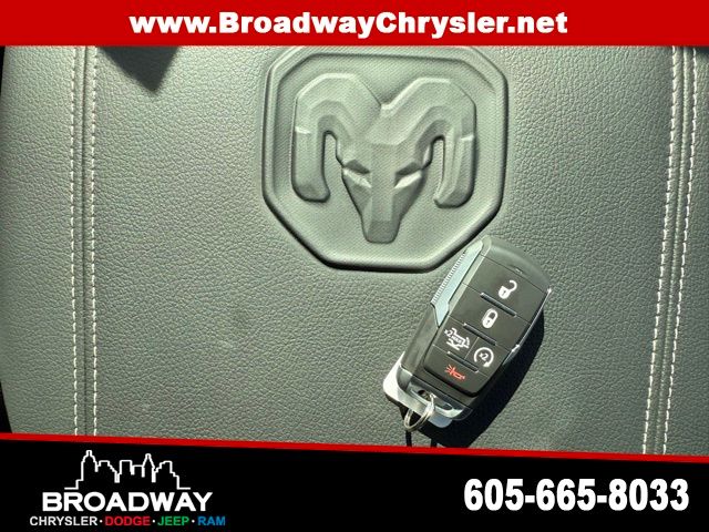 2026 RAM 2500 Laramie - Photo 19