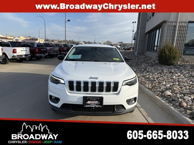 Used 2022 Jeep Cherokee Latitude Lux with VIN 1C4PJMMN7ND544746 for sale in Yankton, SD