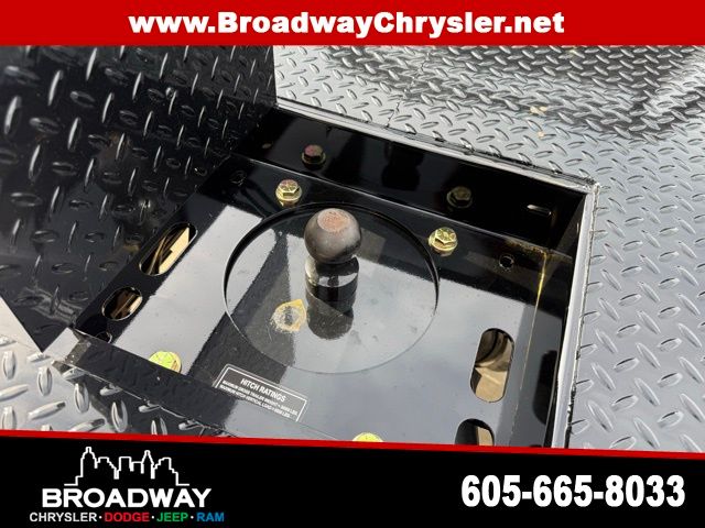 2025 RAM 3500 Chassis Tradesman - Photo 8