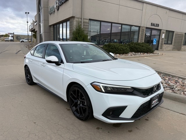 2023 Honda Civic Hatchback Sport Touring's photo