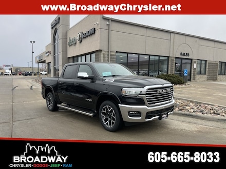 2025 Ram 1500 LARAMIE CREW CAB 4X4 5'7 BOX Pickup