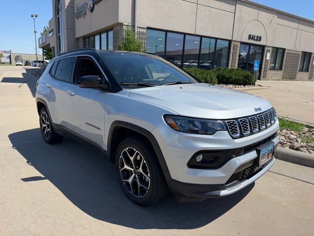2025 Jeep Compass Limited 4X4's photo