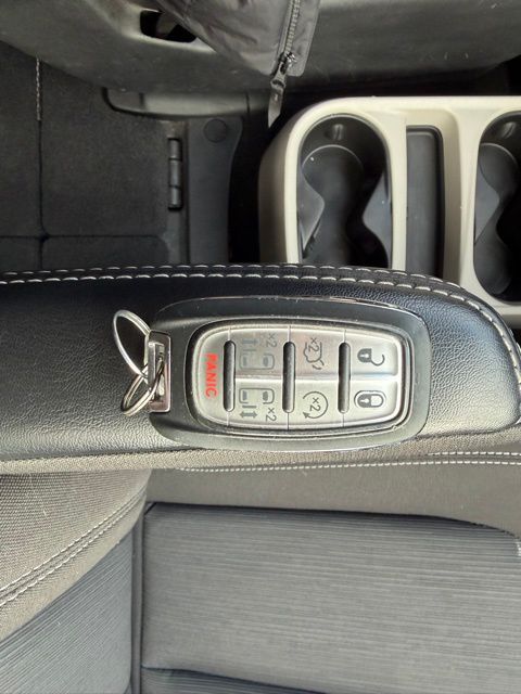 2023 Chrysler Voyager LX - Photo 25
