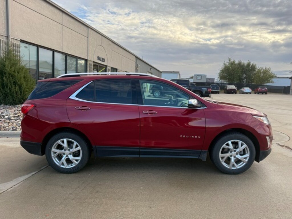 Used 2018 Chevrolet Equinox Premier SUV
