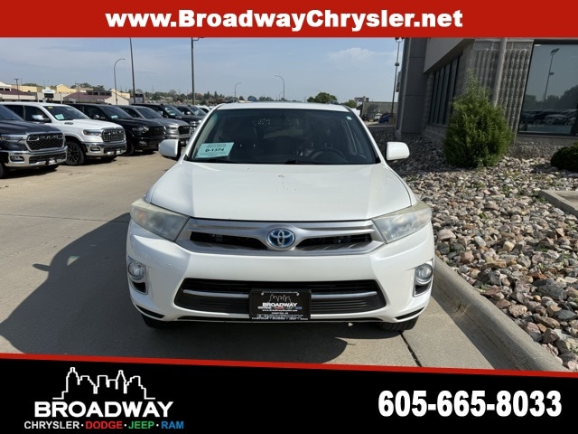 Used 2012 Toyota Highlander Limited Hybrid with VIN JTEDC3EH2C2008985 for sale in Yankton, SD