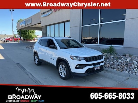2023 Jeep Compass Latitude SUV