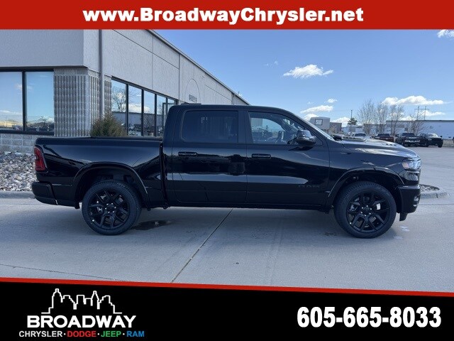 2025 Ram 1500 Laramie photo 4