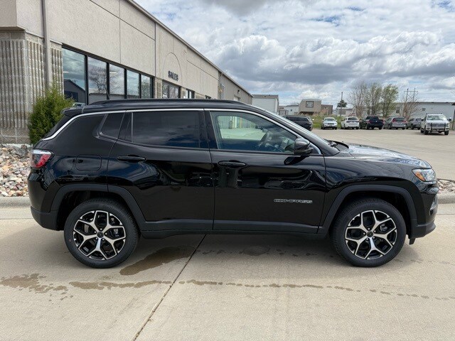 2025 Jeep Compass Limited photo 4