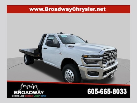 2025 Ram 3500 Chassis Cab TRADESMAN  REGULAR  4X4 84' CA Pickup