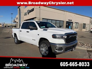 2026 Ram 1500 BIG HORN CREW CAB 4X4 5'7 BOX Pickup