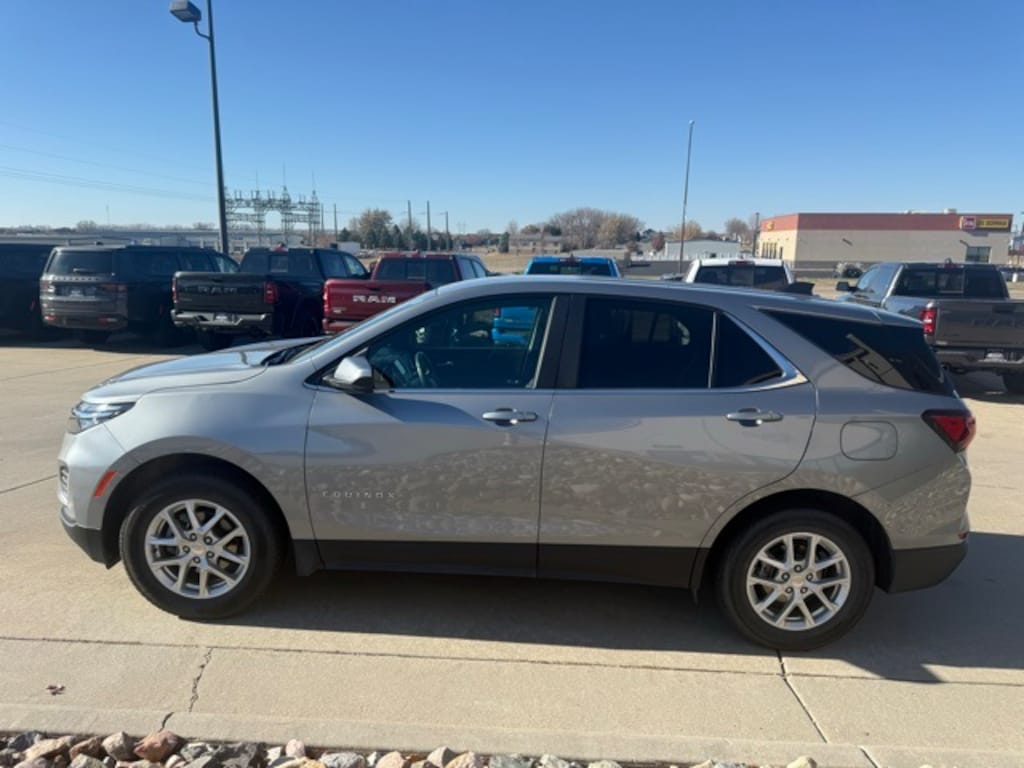 Used 2024 Chevrolet Equinox LT SUV