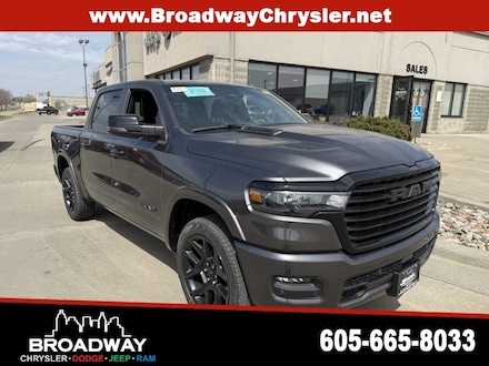 2025 Ram 1500 LARAMIE CREW CAB 4X4 5'7 BOX Pickup
