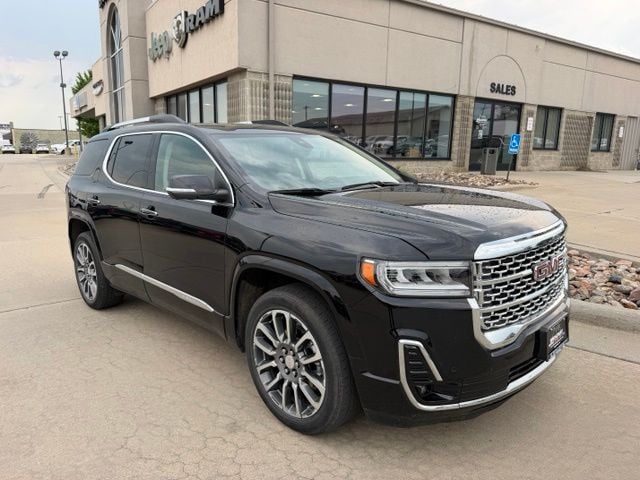 2022 GMC Acadia Denali AWD's photo