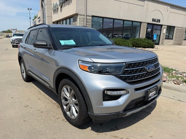 2022 Ford Explorer XLT 4WD's photo