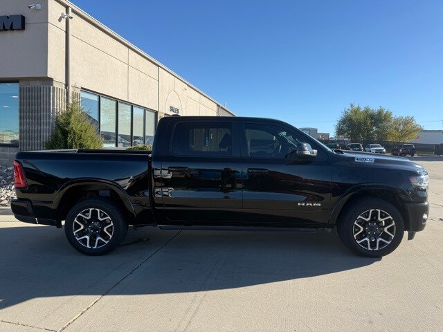 2025 Ram 1500 Laramie photo 4