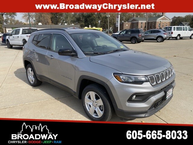 2022 Jeep Compass Latitude photo 4