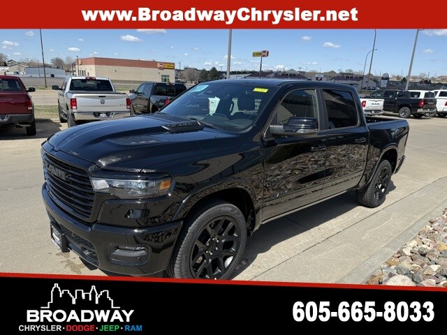 2025 Ram 1500 Laramie photo 3