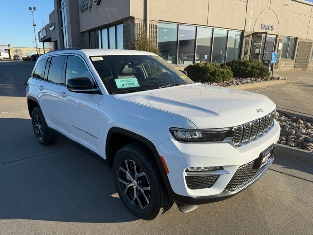 2025 Jeep Grand Cherokee Limited's photo