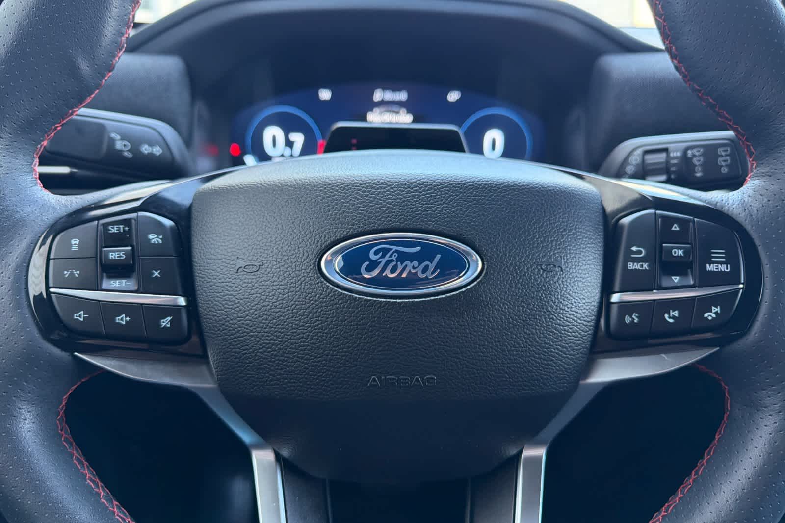 2025 Ford Explorer ST-LINE - Photo 25