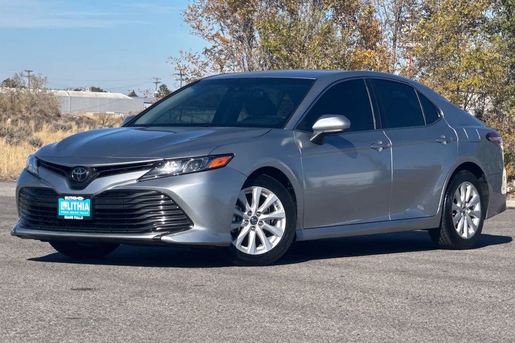 Used 2018 Toyota Camry LE Sedan