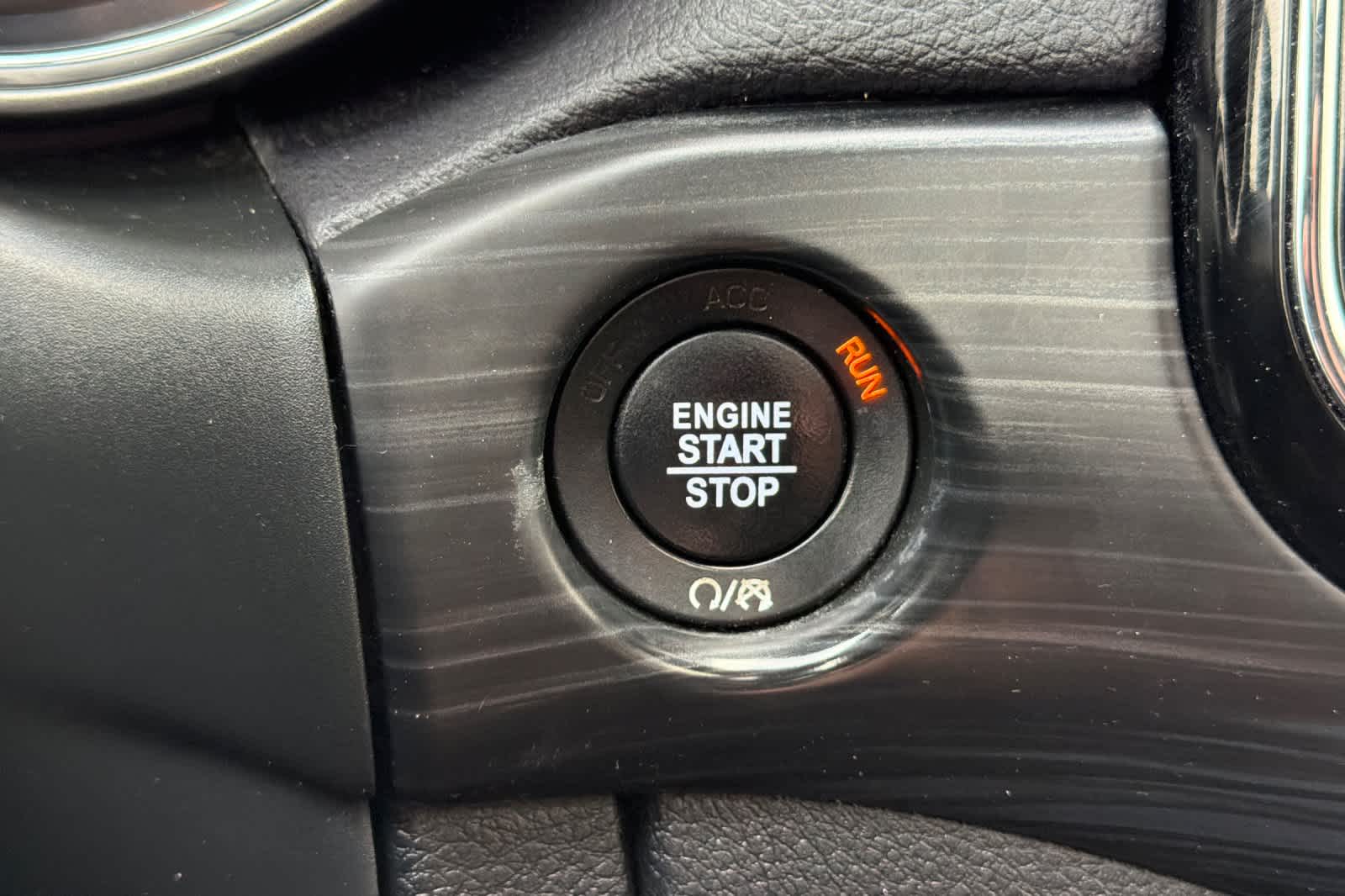 Thumbnail: 2020 Jeep Grand Cherokee - 23