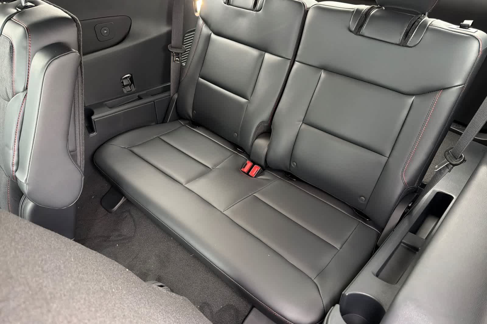 Thumbnail: 2026 Ford Explorer - 15