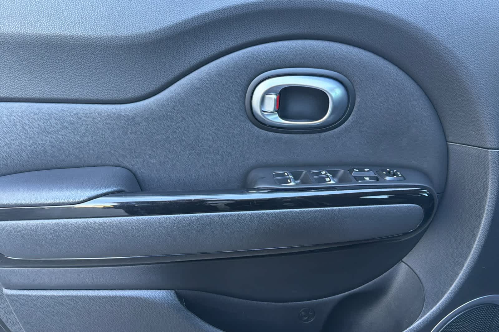 Thumbnail: 2018 Kia Soul - 12