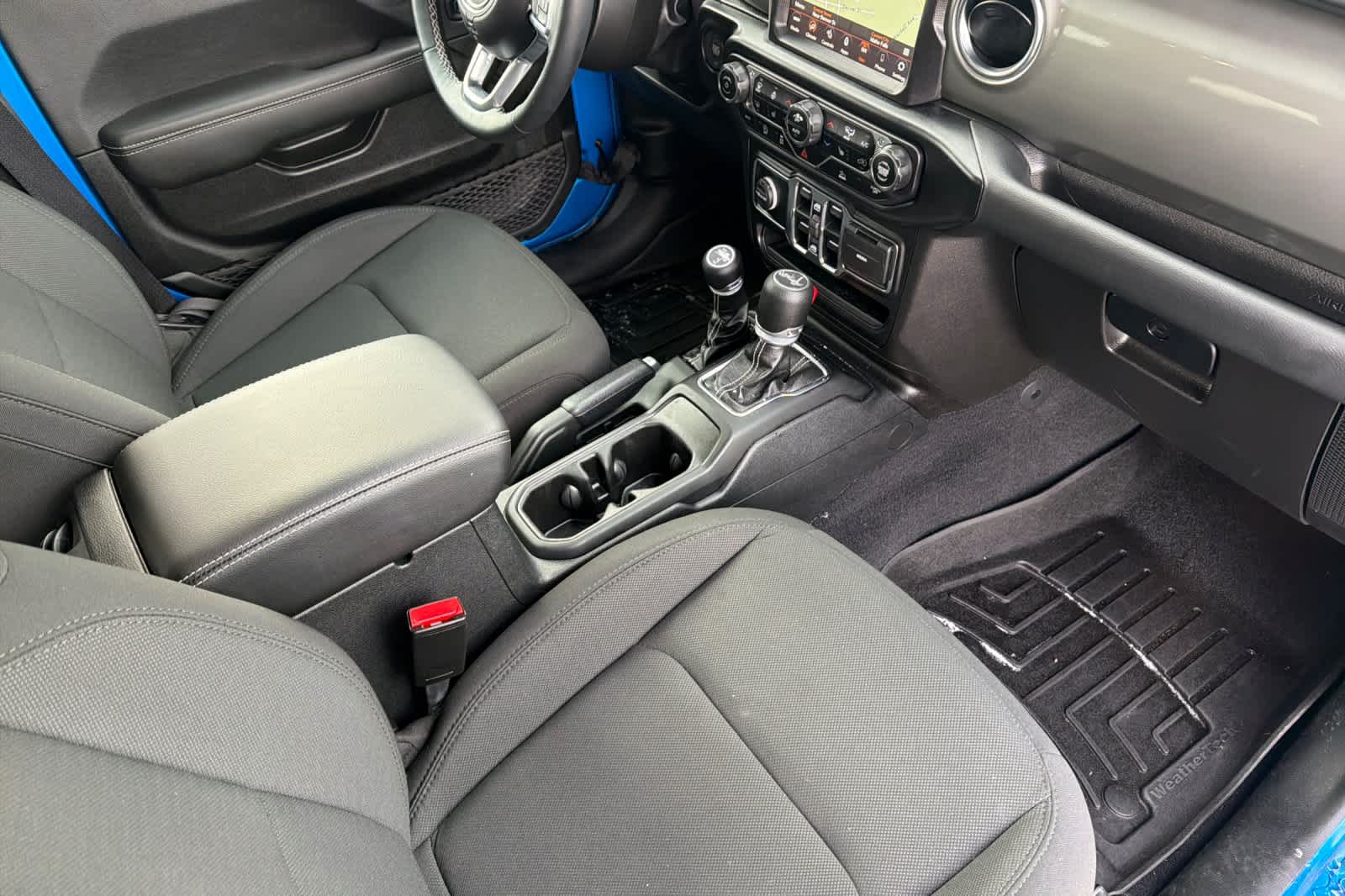 Thumbnail: 2022 Jeep Wrangler - 16