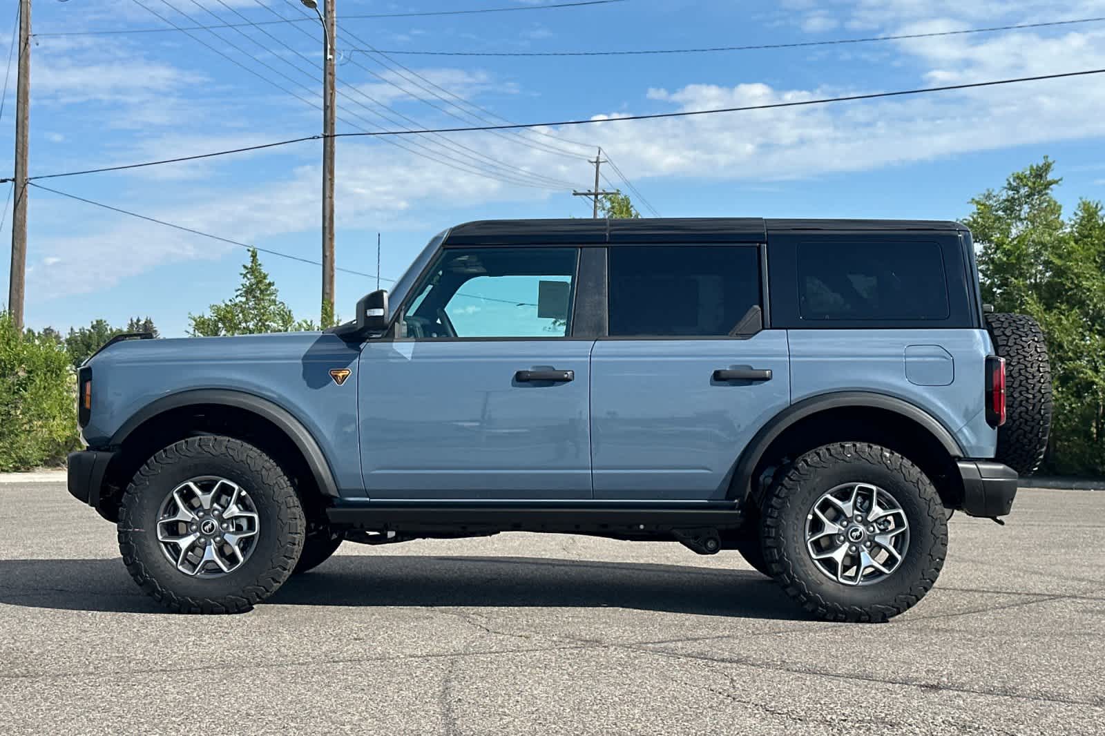 Thumbnail: 2025 Ford Bronco - 5