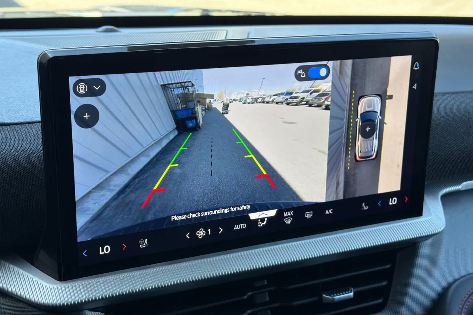 2025 Ford Explorer ST-LINE - Photo 21
