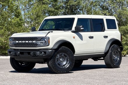 2025 Ford Bronco Badlands SUV