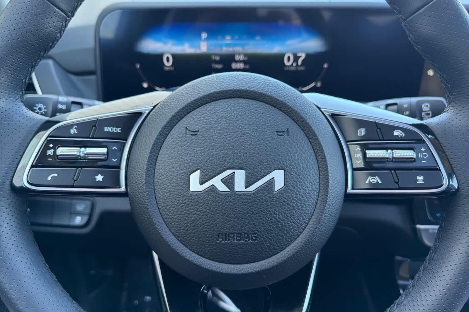 Thumbnail: 2024 Kia Seltos - 24