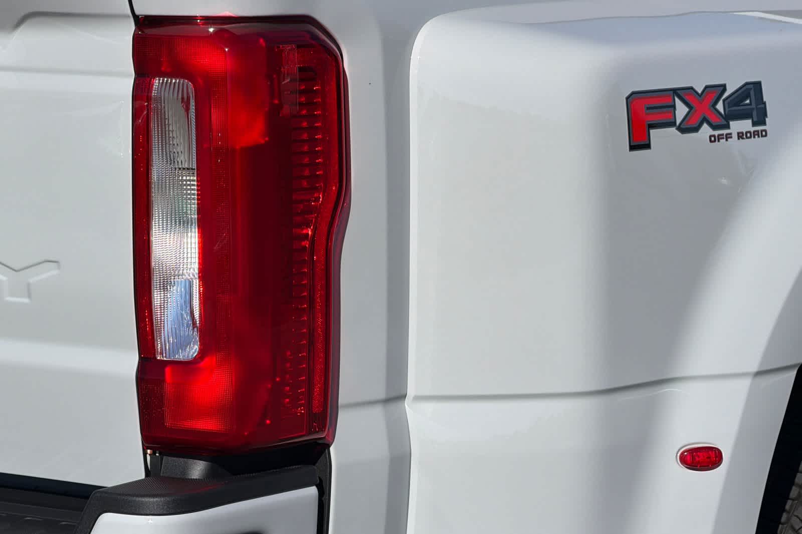 2026 Ford F-350 Super Duty XL - Photo 25