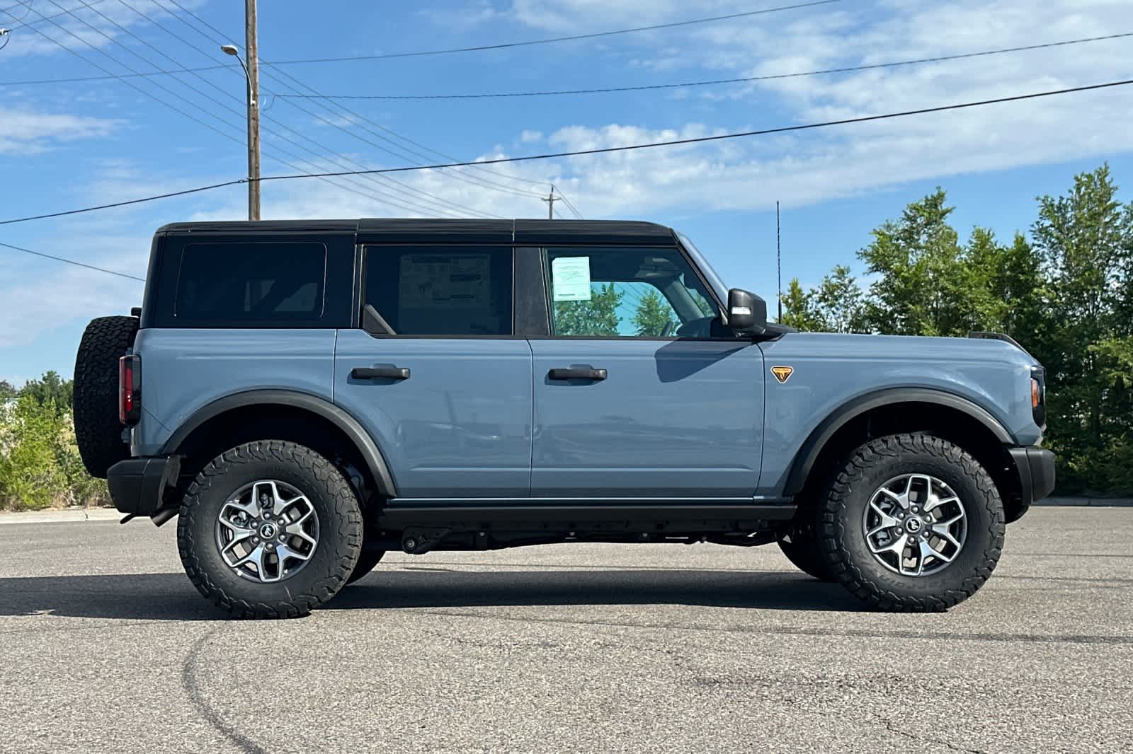 Thumbnail: 2025 Ford Bronco - 8