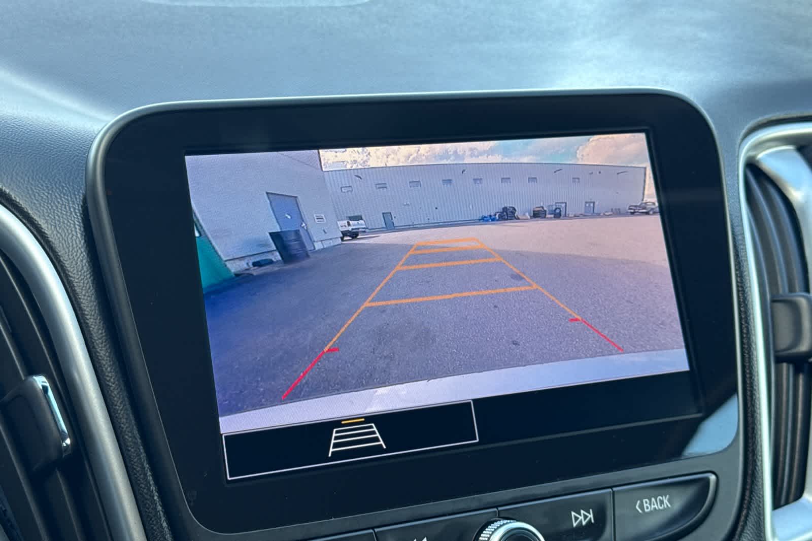 Thumbnail: 2024 Chevrolet Malibu - 18