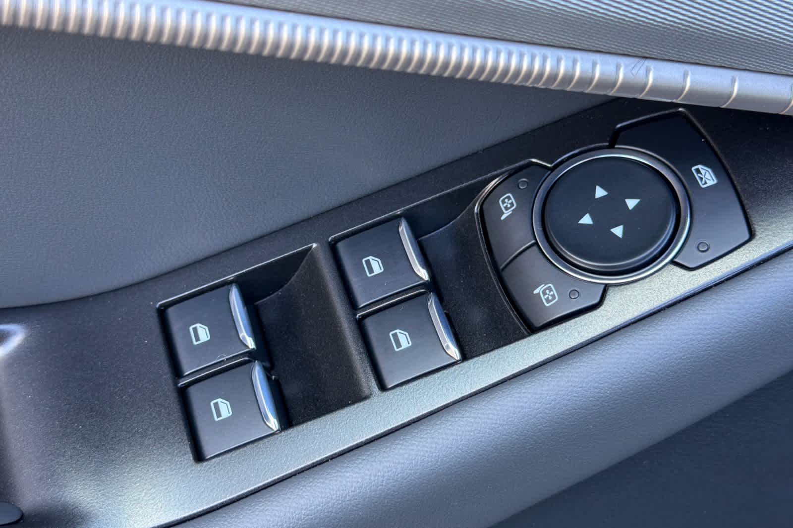 Thumbnail: 2026 Ford Explorer - 13