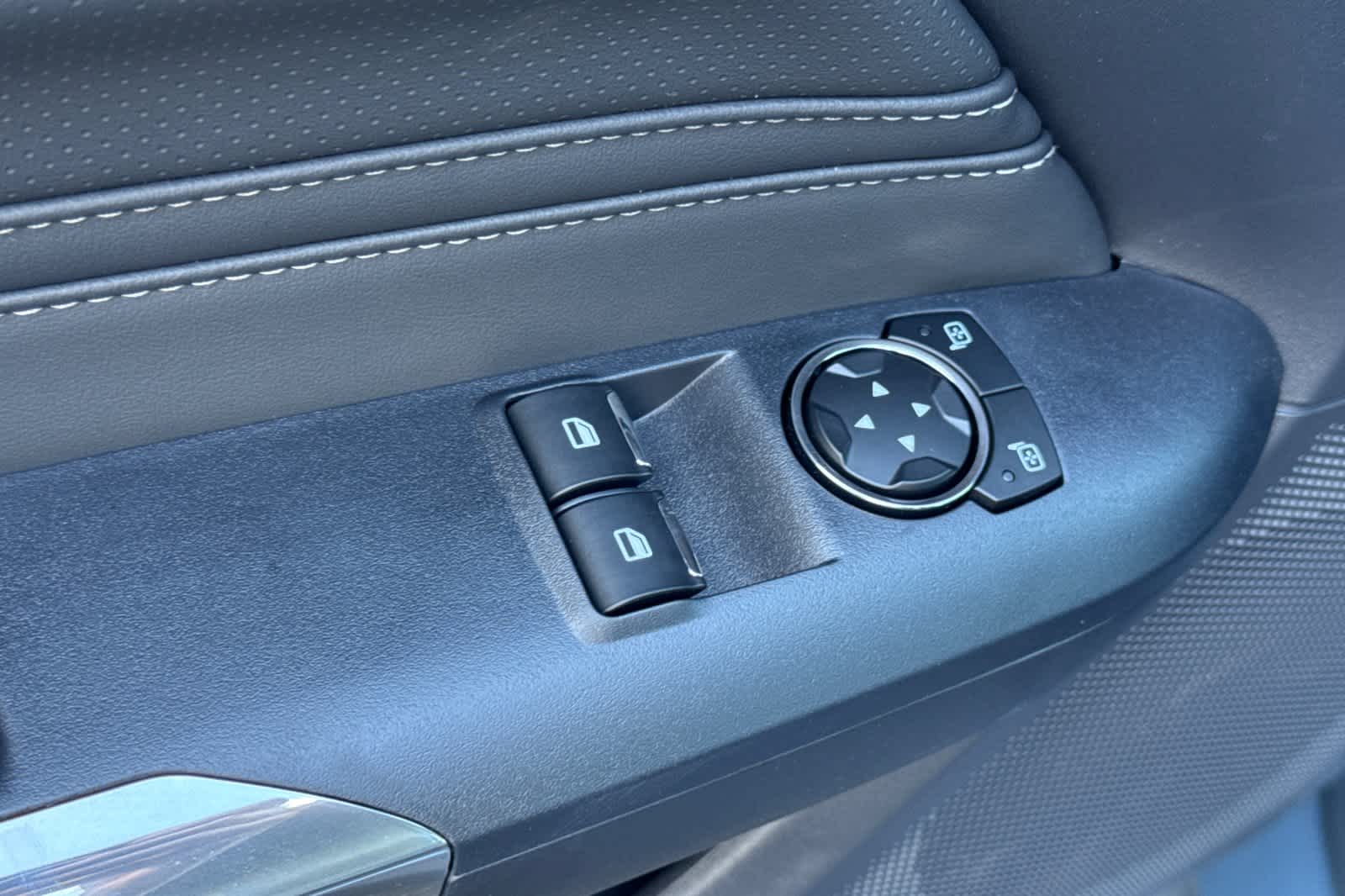 Thumbnail: 2025 Ford Mustang - 13