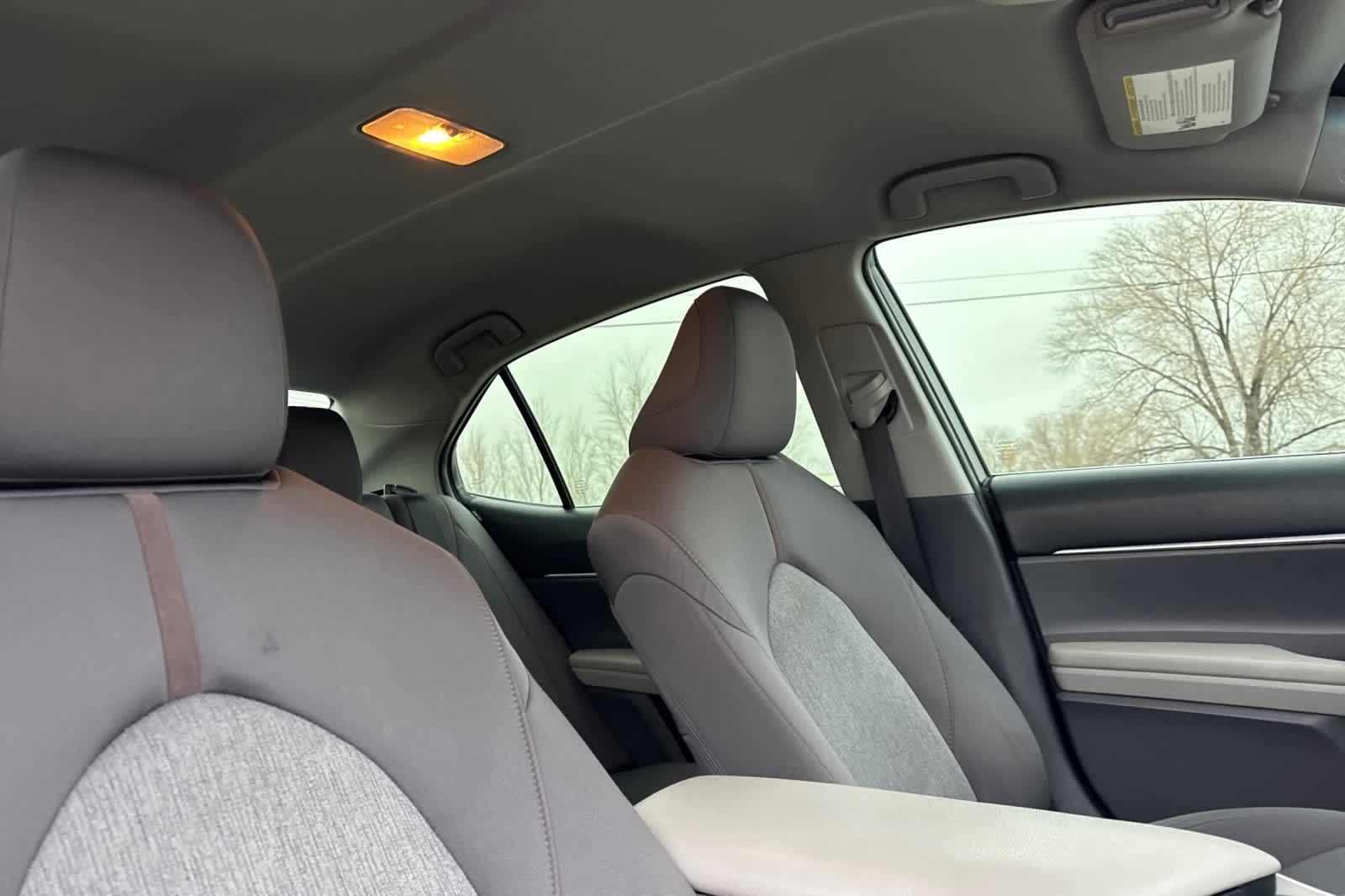 Thumbnail: 2018 Toyota Camry - 16