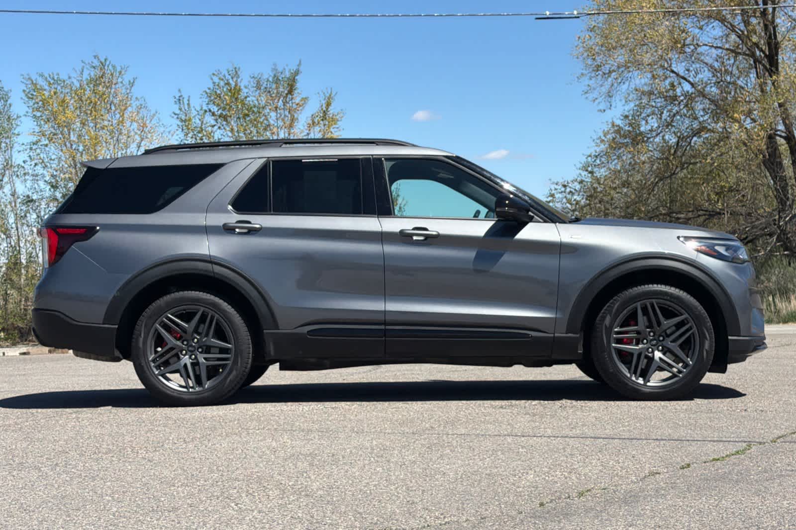 2025 Ford Explorer ST-LINE - Photo 8