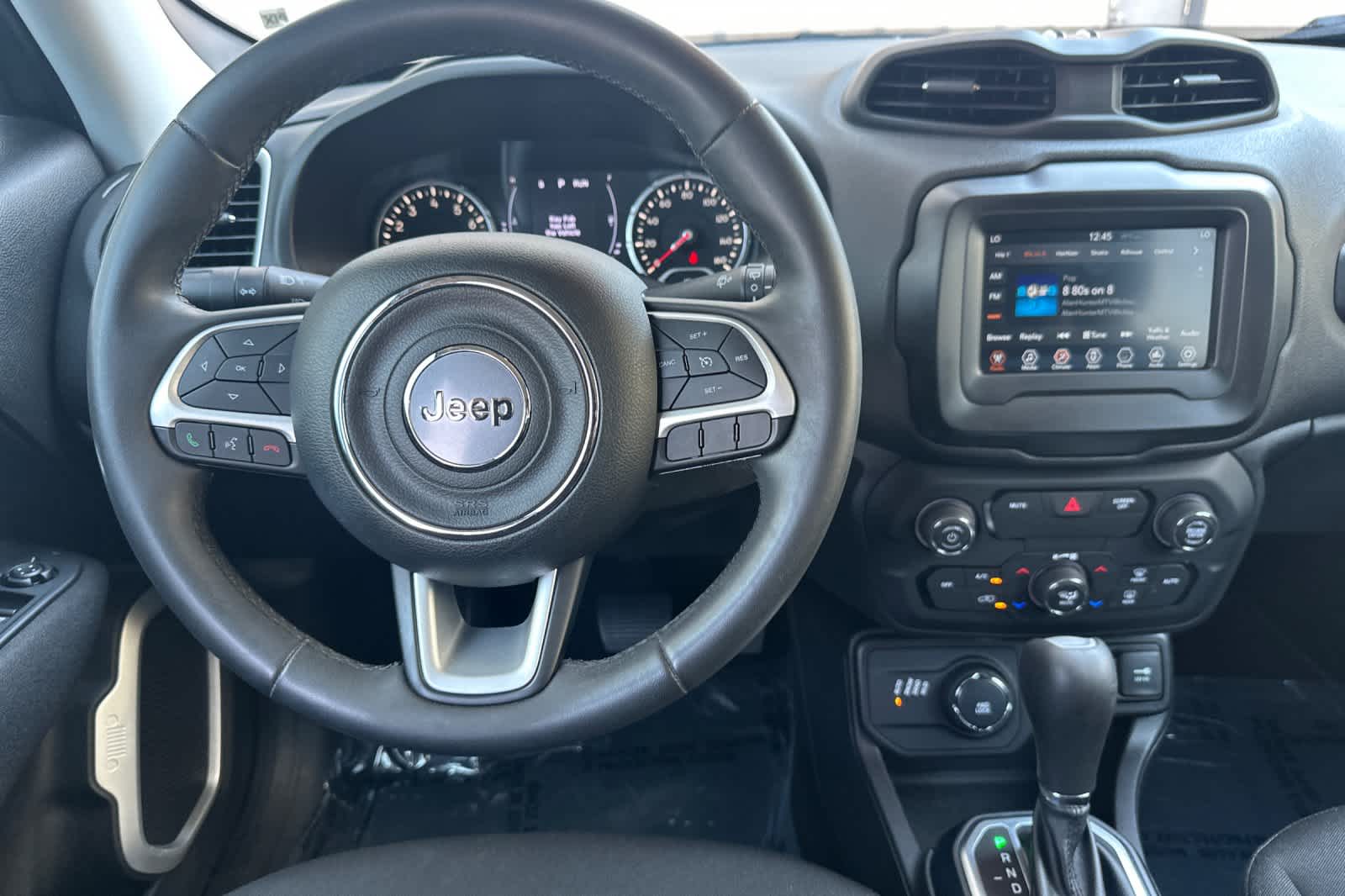 Thumbnail: 2018 Jeep Renegade - 14
