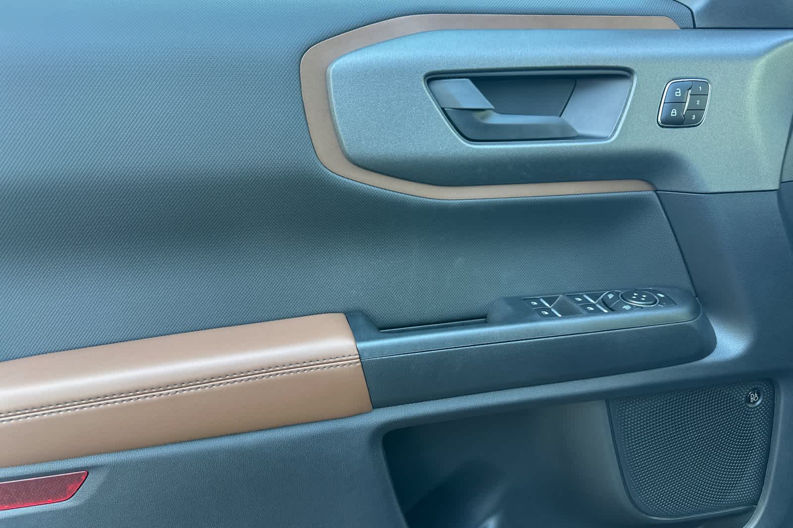 Thumbnail: 2025 Ford Bronco Sport - 12