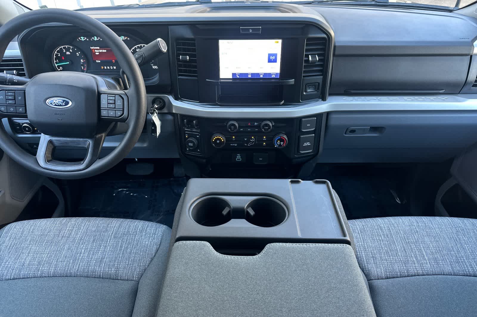 2025 Ford F-250 XLT photo 3
