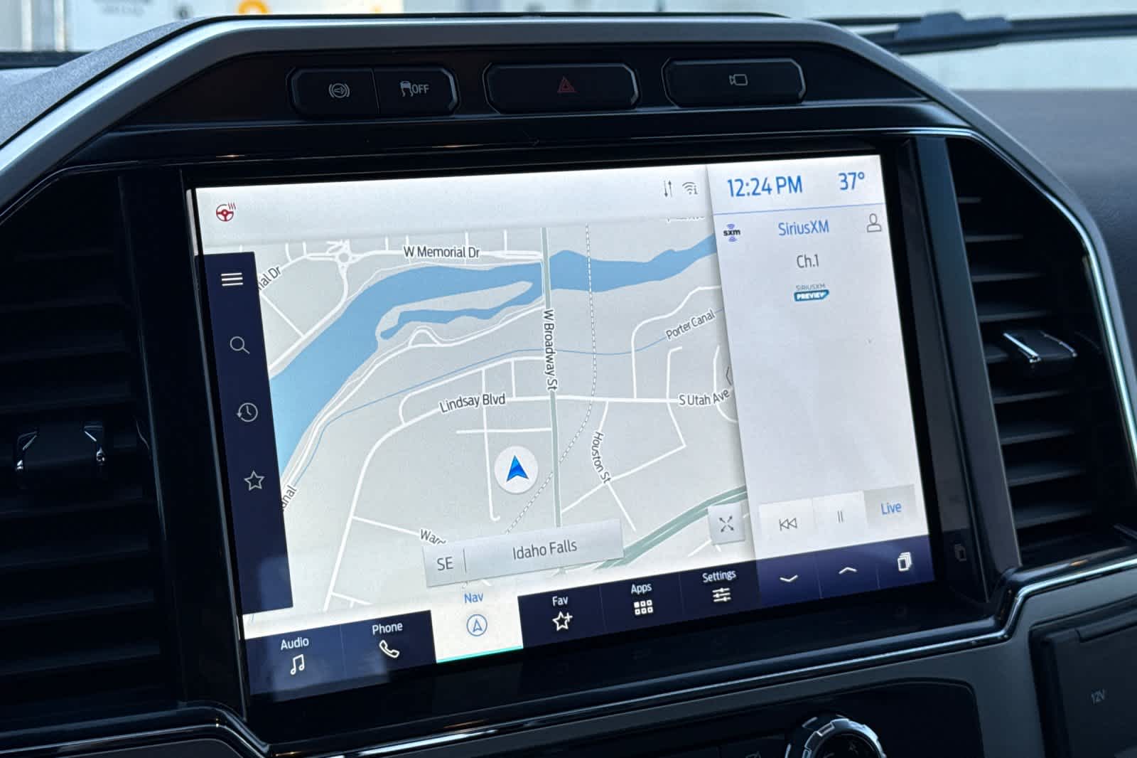 Thumbnail: 2022 Ford F-350 - 18