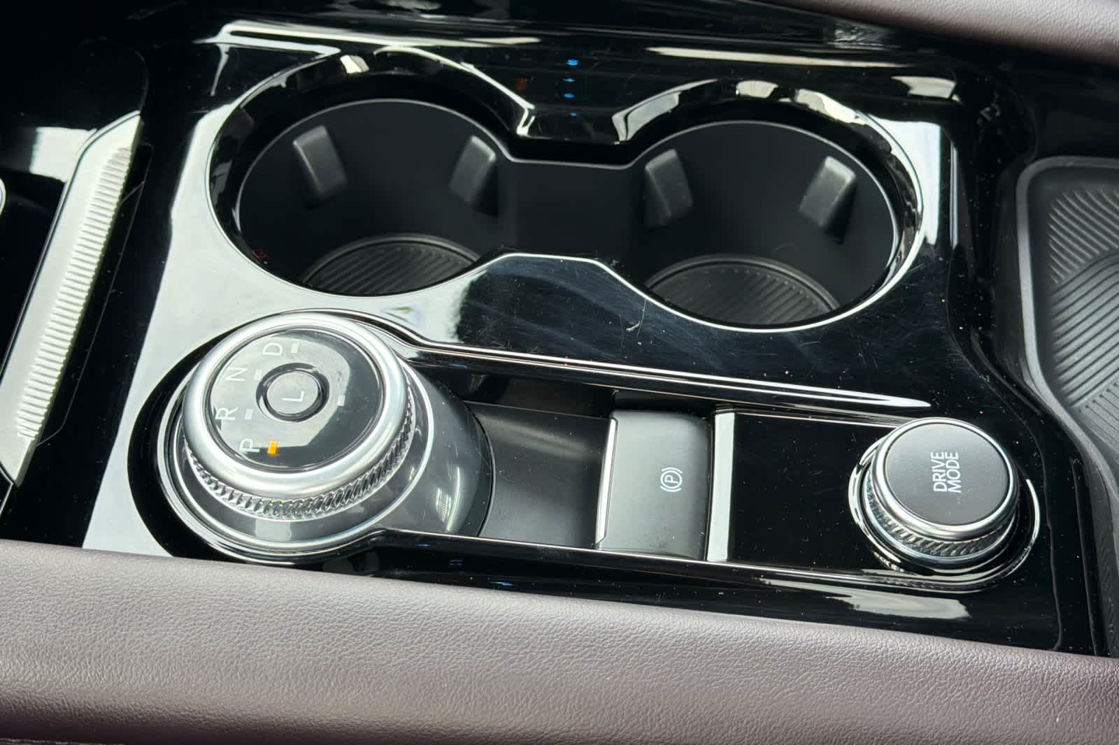 Thumbnail: 2025 Ford Explorer - 23