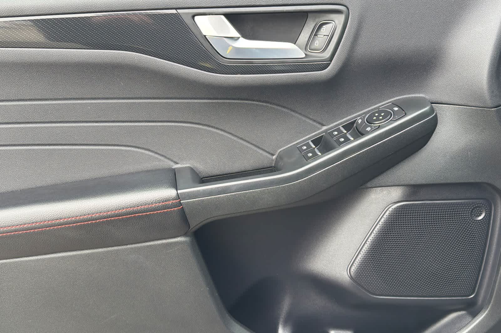 Thumbnail: 2023 Ford Escape - 12